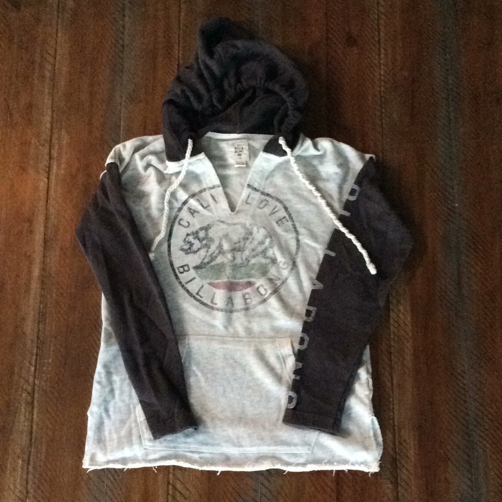 Women’s Billabong Sweatshirt Hoodie Graphic Top